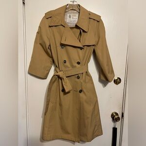Vintage London Fog Trenchcoat sz10, camel